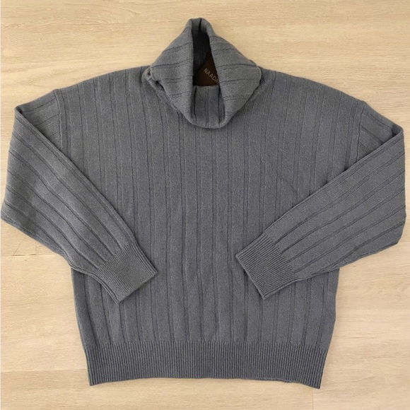 NAADAM Cashmere Relaxed Ribbed Turtleneck - Picture 3 of 5